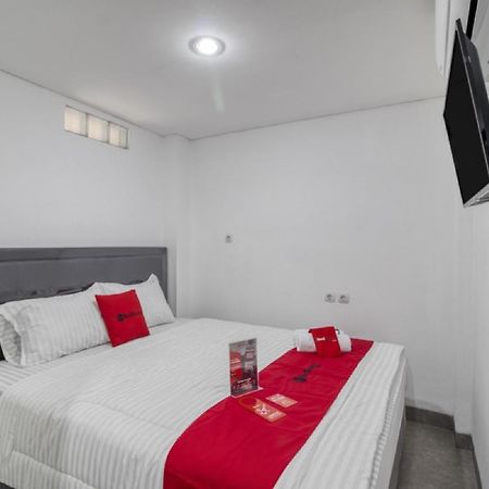 Reddoorz Syariah Near Galeria Mall Jogjakarta Buitenkant foto