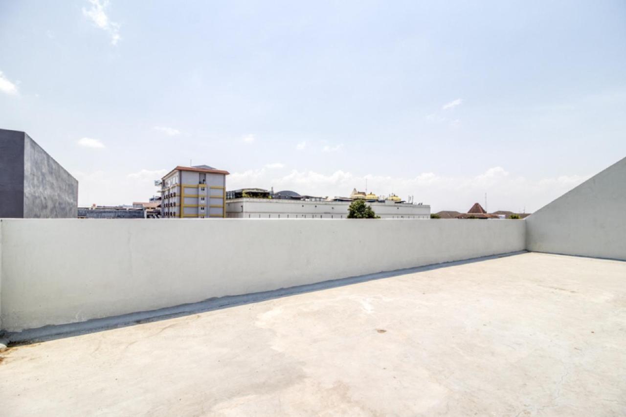 Reddoorz Syariah Near Galeria Mall Jogjakarta Buitenkant foto
