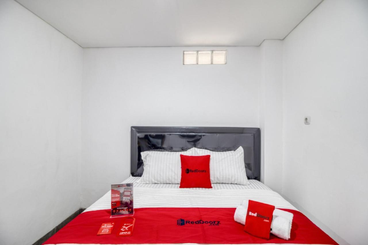Reddoorz Syariah Near Galeria Mall Jogjakarta Buitenkant foto